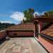 ...sino a raggiungere un piccolo terrazzino